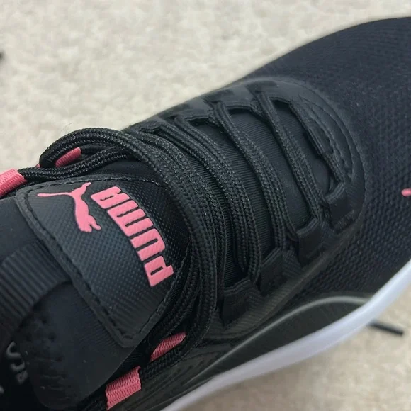 Puma Shoes - Picture 10 of 11